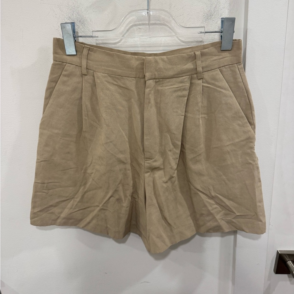 Zara Beige High-Waist Pleated Shorts